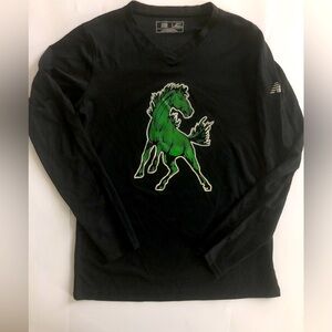New Balance NWOT Long Sleeve Black Athletic Women’s Top Mustang Horse